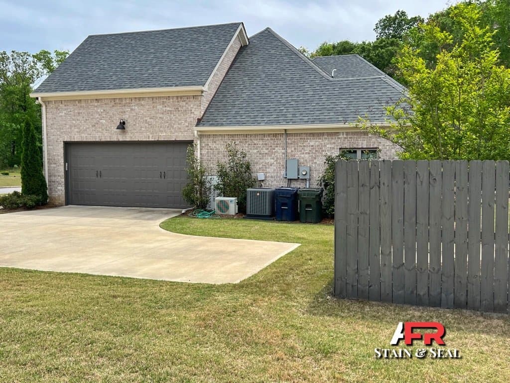 Privacy fence stained in Slate